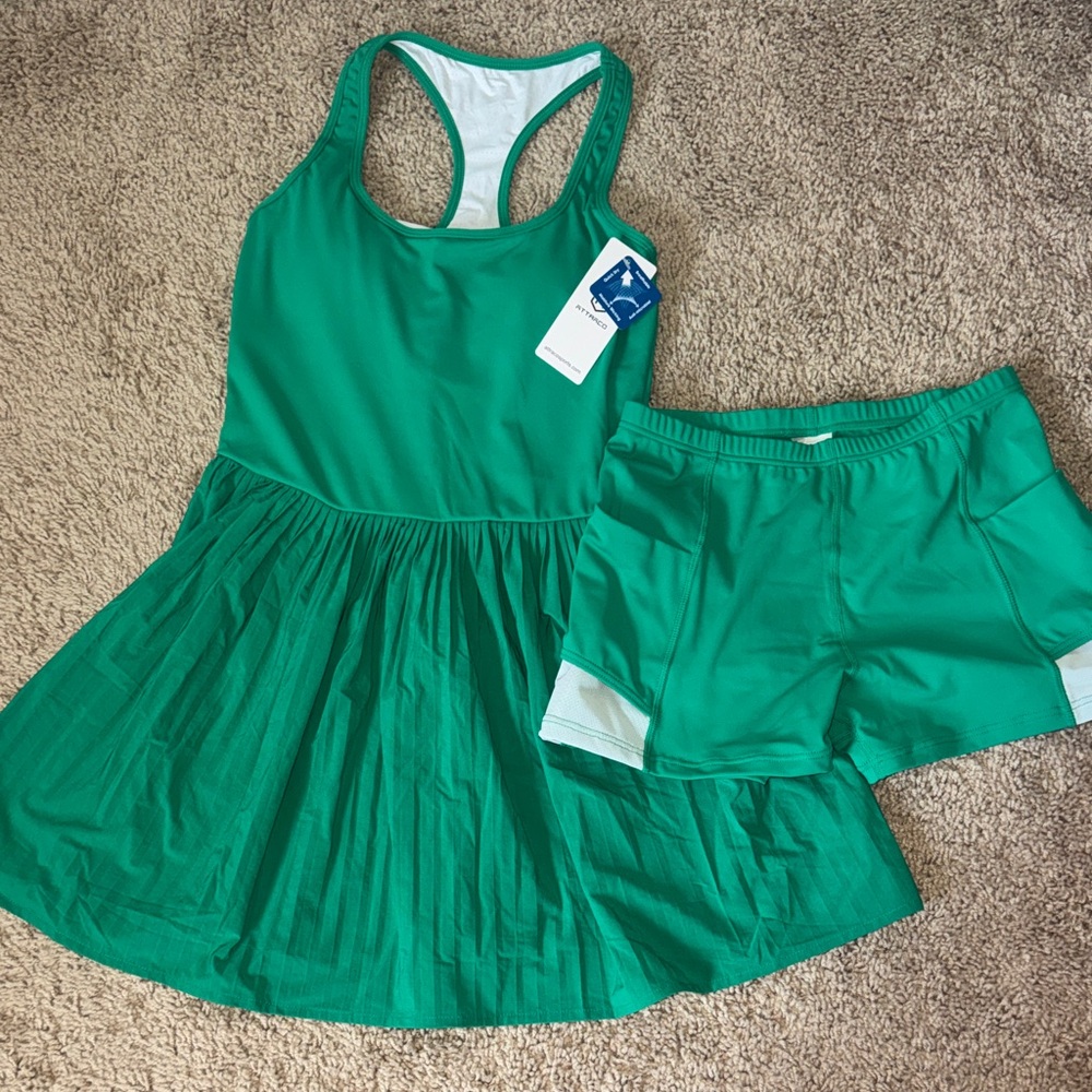 ATTRACO NWT Women Pleated Golf/Tennis Athletic Dress w/Shorts and Bra size XS